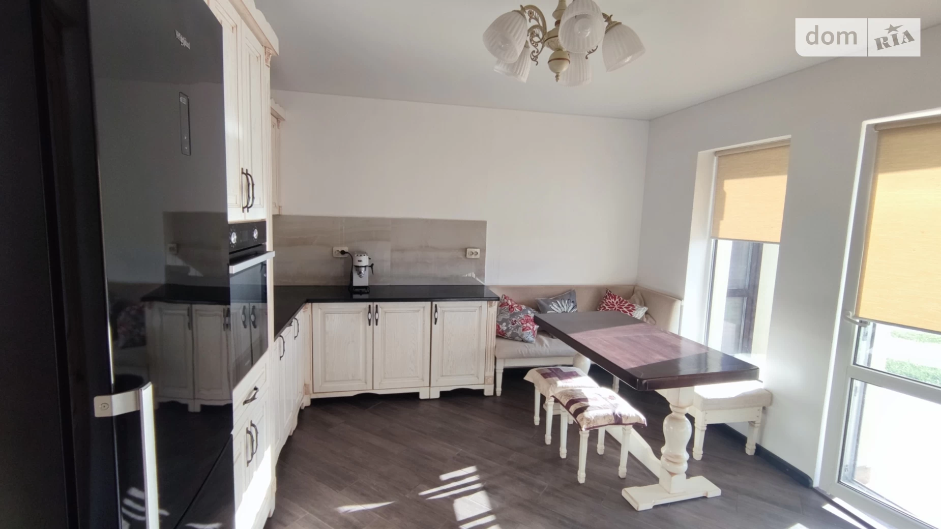 Продается дом на 2 этажа 270 кв. м с садом, цена: 230000 $ - фото 4