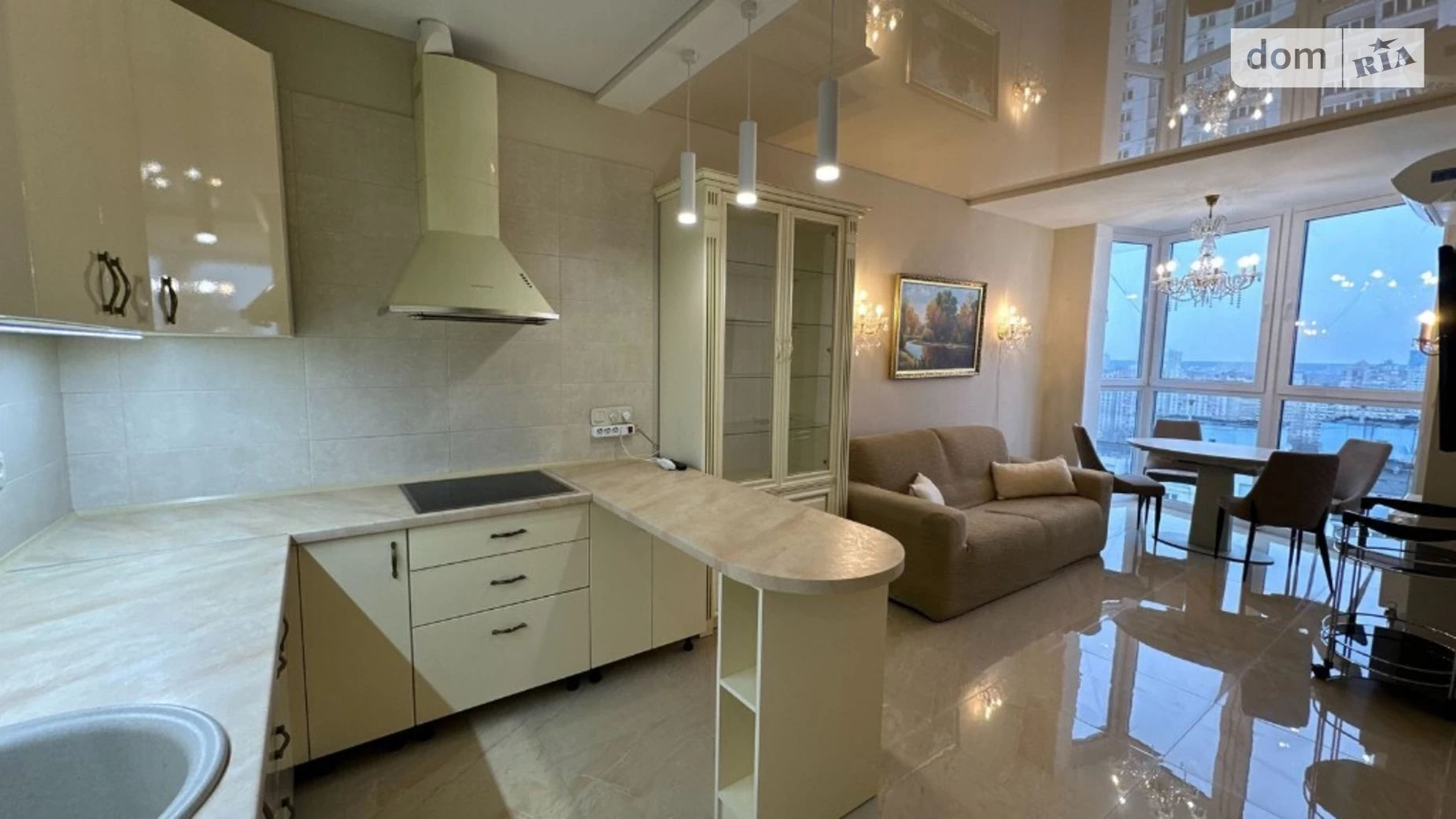 Продается 1-комнатная квартира 52 кв. м в Киеве, ул. Драгоманова, 2 - фото 2