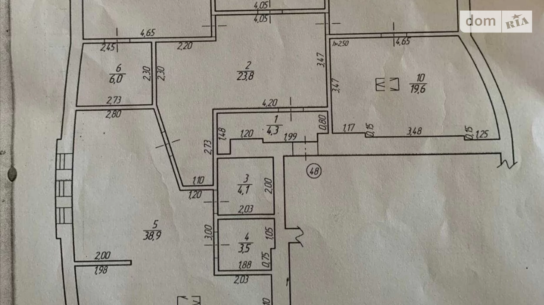 Продается 5-комнатная квартира 147 кв. м в Ивано-Франковске, вул. Куренного Черноты