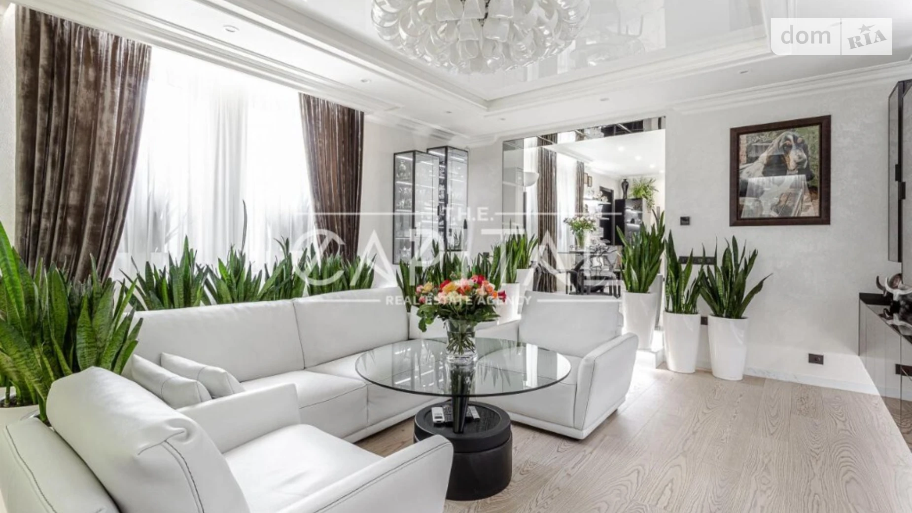 Продается дом на 2 этажа 250 кв. м с бассейном, цена: 1000000 $ - фото 2