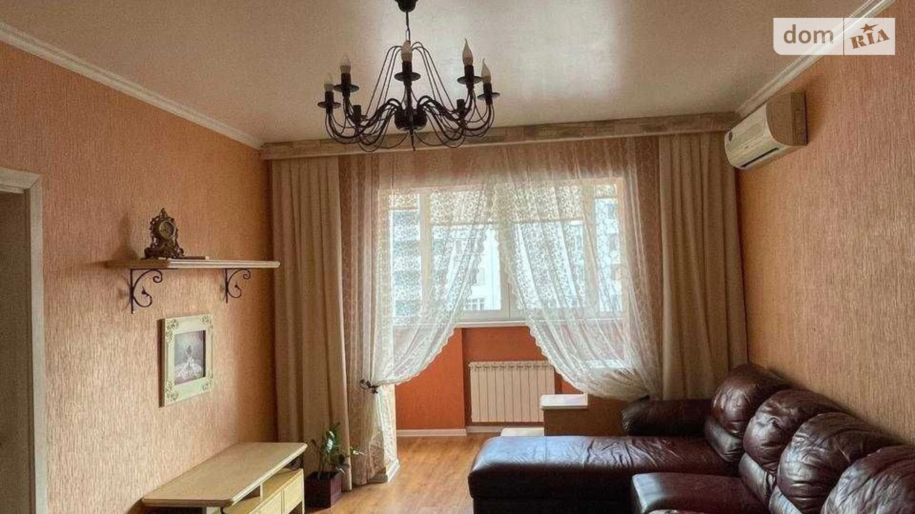 Продается 3-комнатная квартира 82 кв. м в Киеве, ул. Анны Ахматовой, 16Г