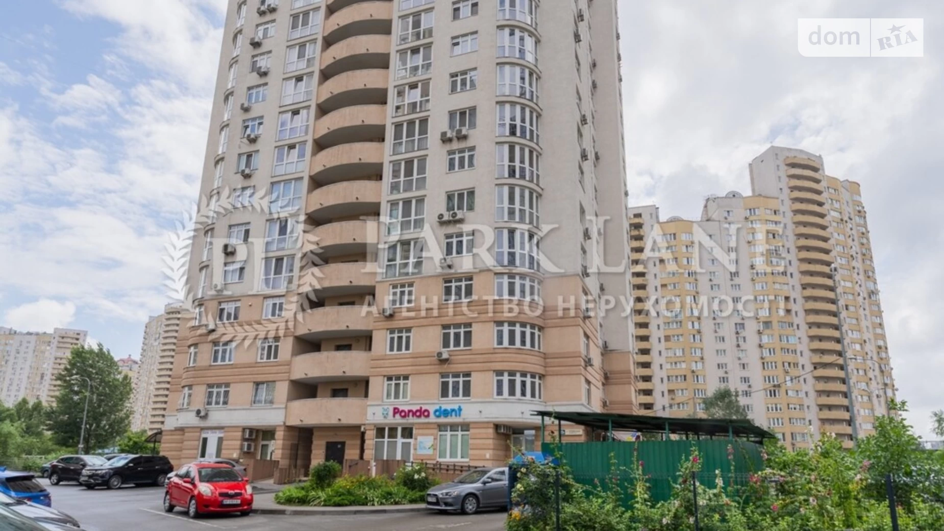 Продается 2-комнатная квартира 76 кв. м в Киеве, ул. Урловская, 23Г