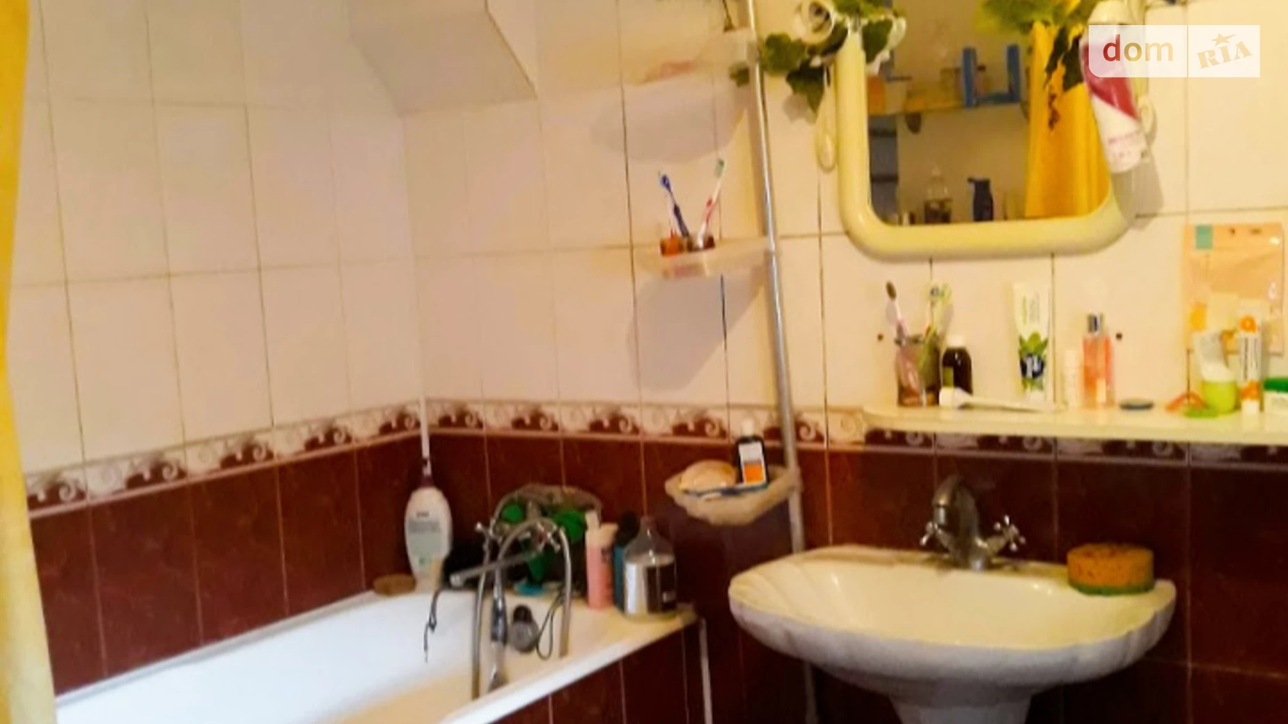Продается дом на 2 этажа 125 кв. м с садом, цена: 74500 $ - фото 3
