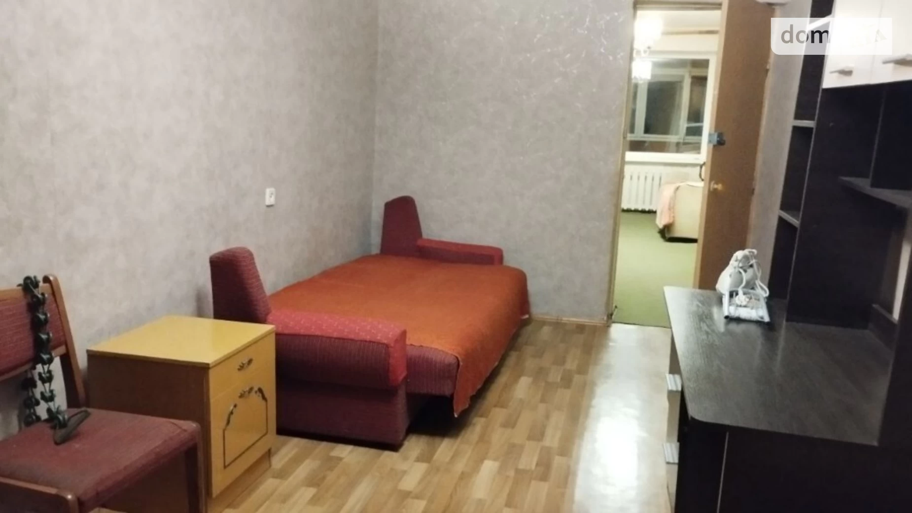 Продается 3-комнатная квартира 62 кв. м в Одессе, ул. Героев Крут