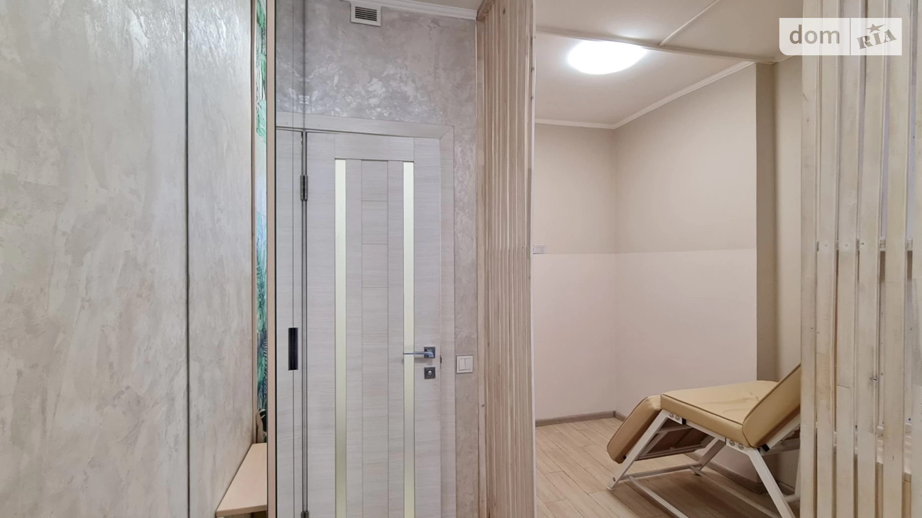 Продается офис 18 кв. м в бизнес-центре, цена: 15200 $ - фото 4