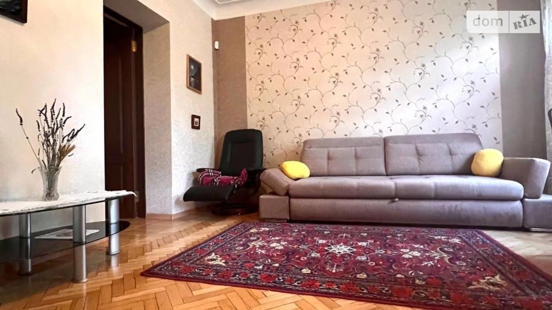 Продается 4-комнатная квартира 82 кв. м в Харькове, въезд Тринклера, 5
