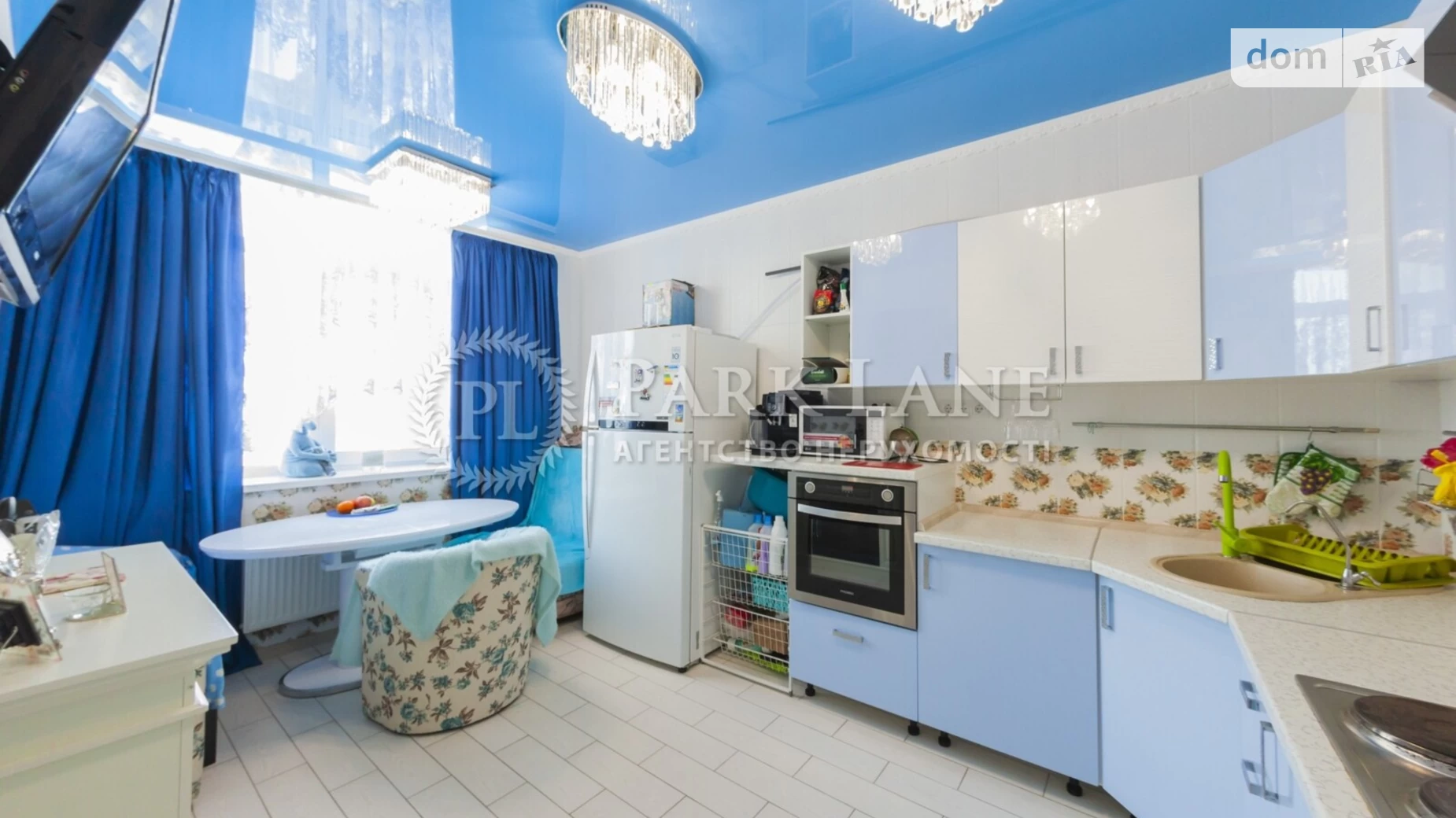 Продается 2-комнатная квартира 86 кв. м в Киеве, ул. Якуба Коласа, 2Б