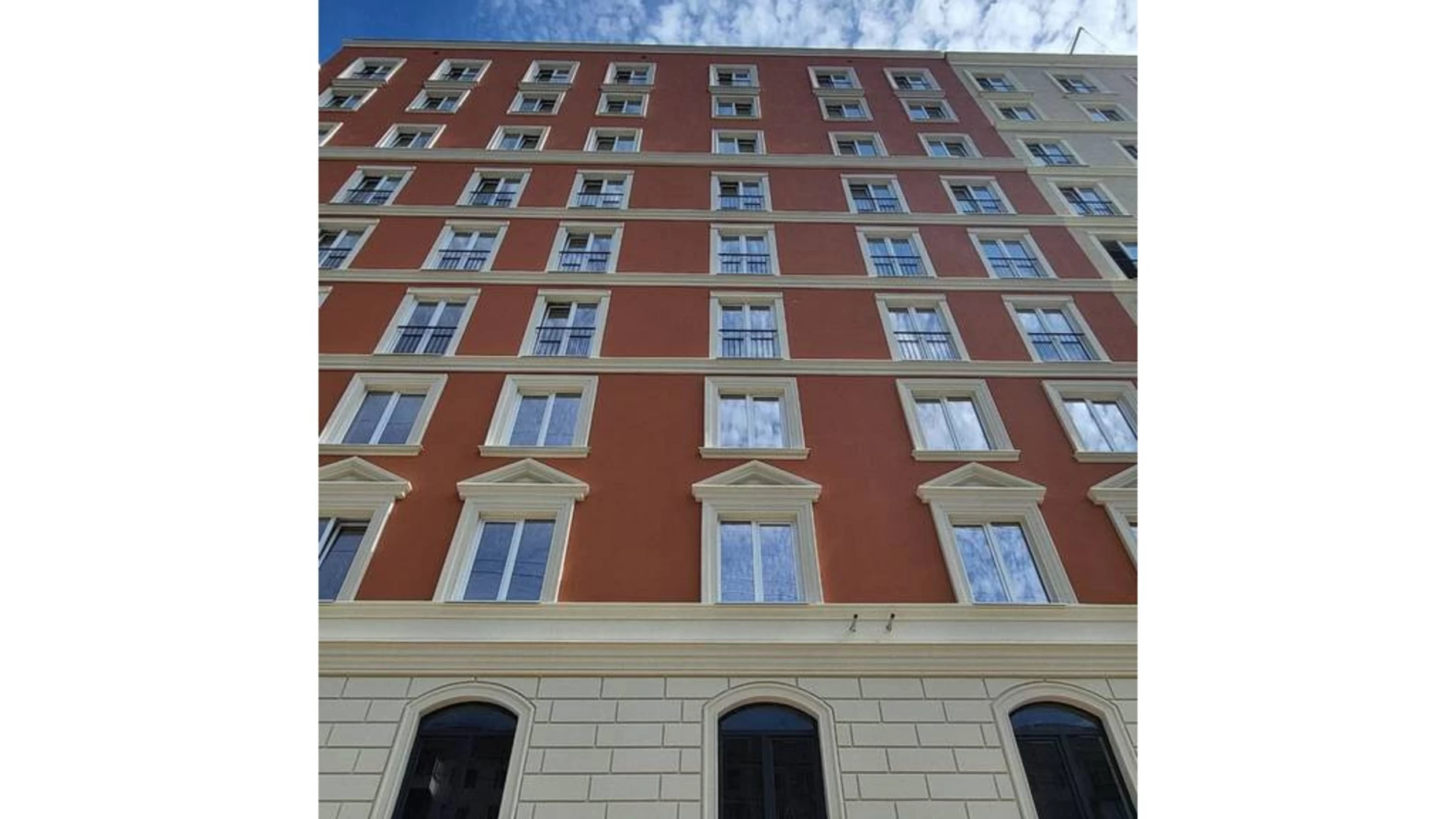 Продается 3-комнатная квартира 71 кв. м в Одессе, ул. Инглези