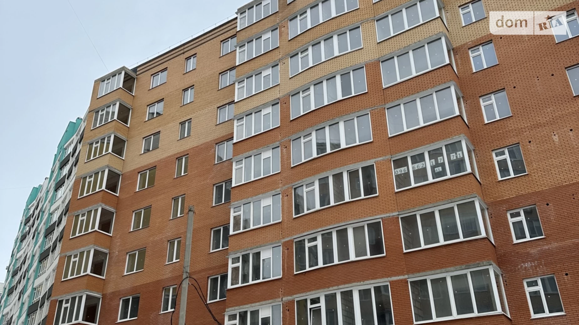 Продается 2-комнатная квартира 69 кв. м в Хмельницком, ул. Кармелюка