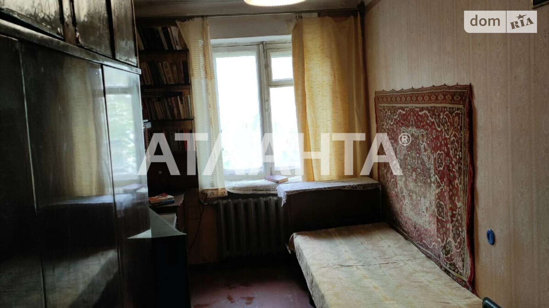 Продається 2-кімнатна квартира 47.2 кв. м у Одесі, вул. Космонавта Комарова