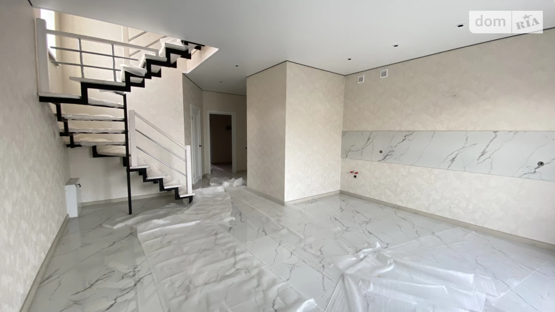 Продається частина будинку 105 кв. м з балконом, цена: 79000 $ - фото 3