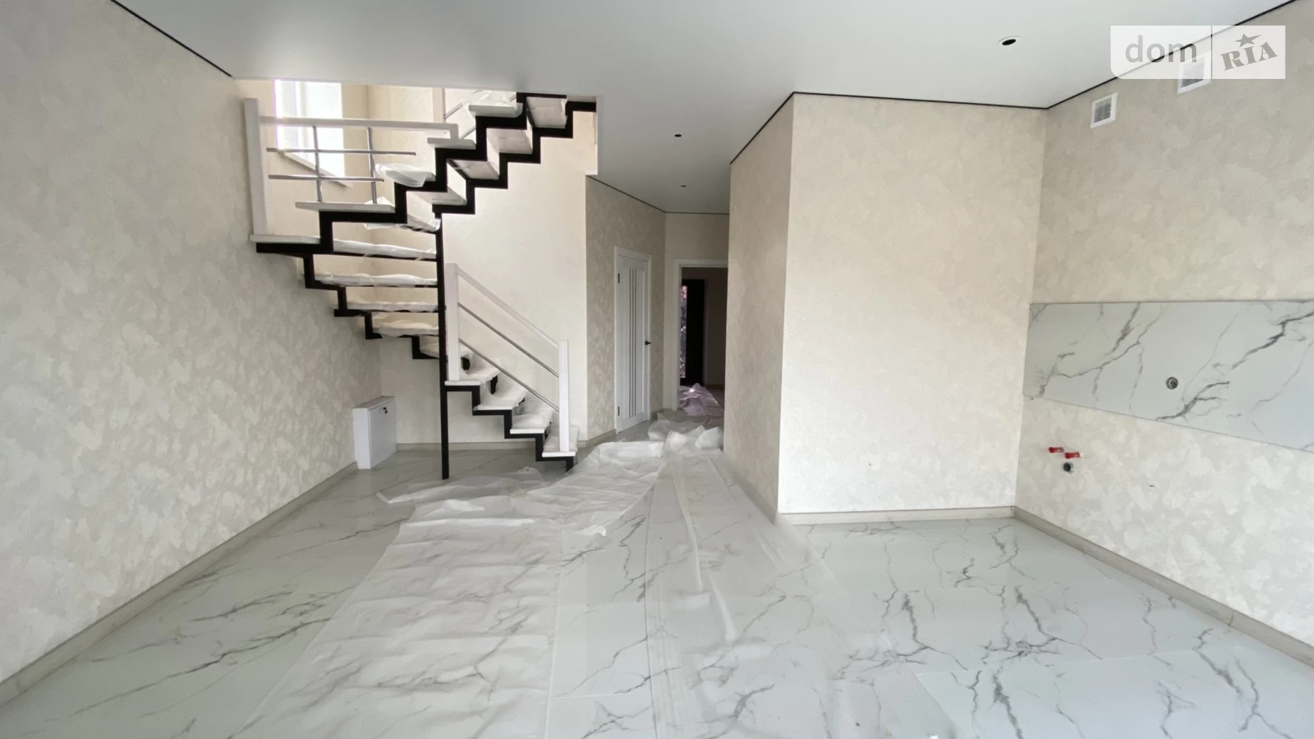 Продається частина будинку 105 кв. м з балконом, цена: 79000 $ - фото 5