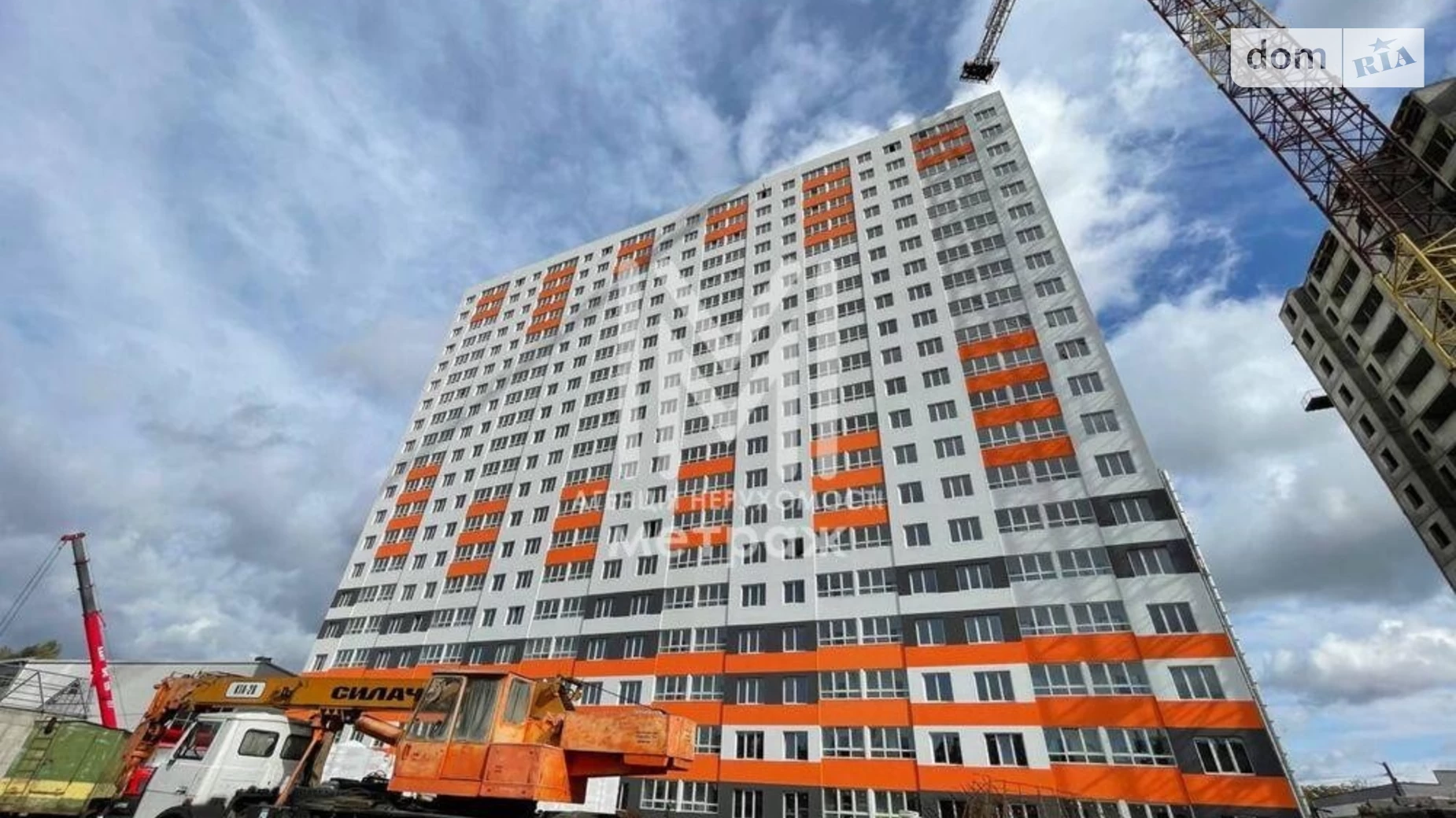 Продается 1-комнатная квартира 40.74 кв. м в Новоселках, ул. Садовая