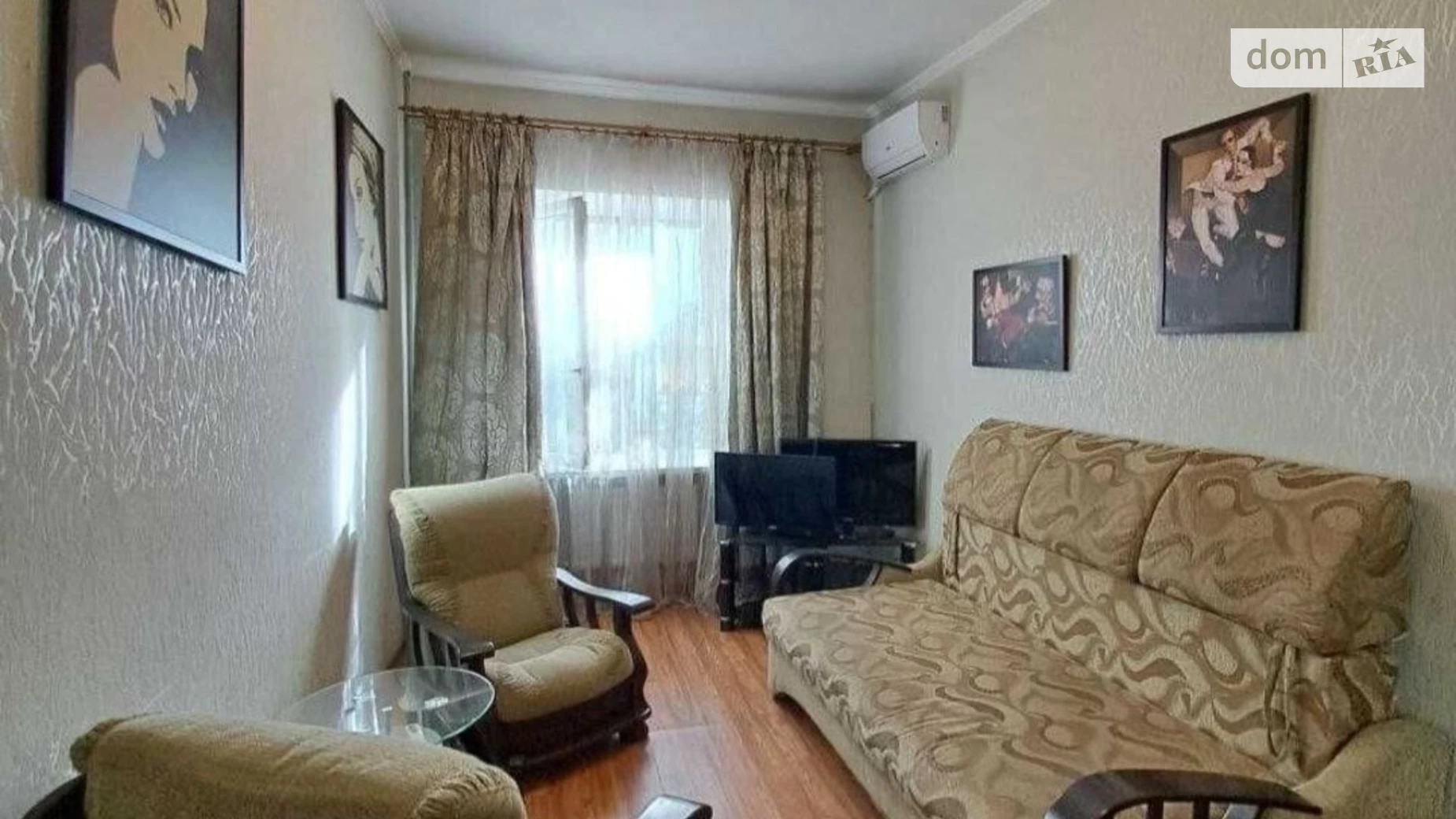 Продається 2-кімнатна квартира 41 кв. м у Одесі, вул. Канатна