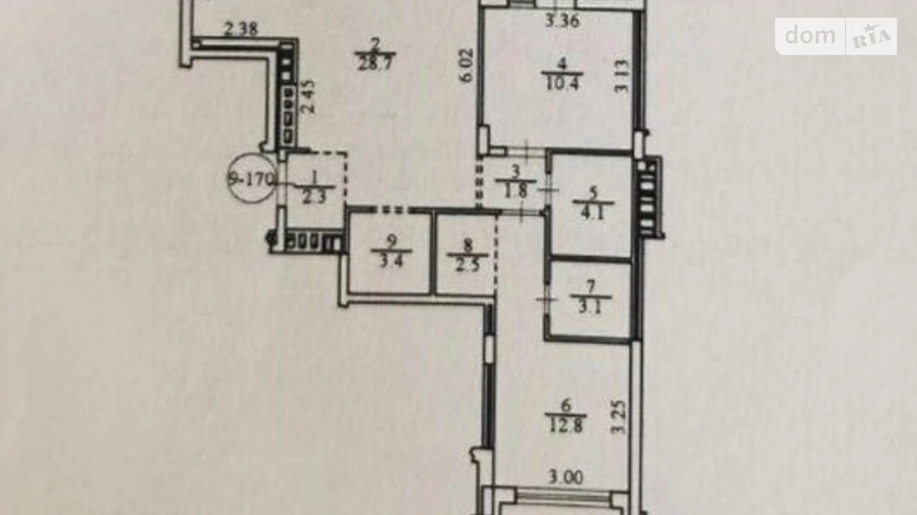 Продается 1-комнатная квартира 73 кв. м в Киеве, ул. Салютная, 2Б