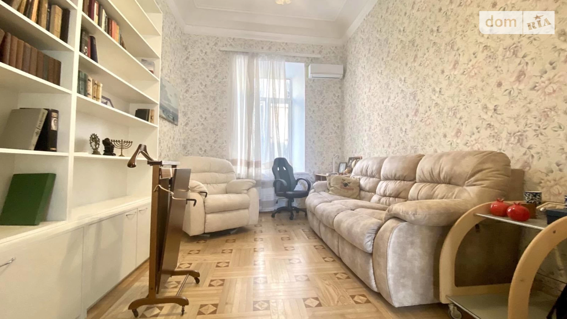 Продается 3-комнатная квартира 95 кв. м в Одессе, пл. Греческая, 45 - фото 2