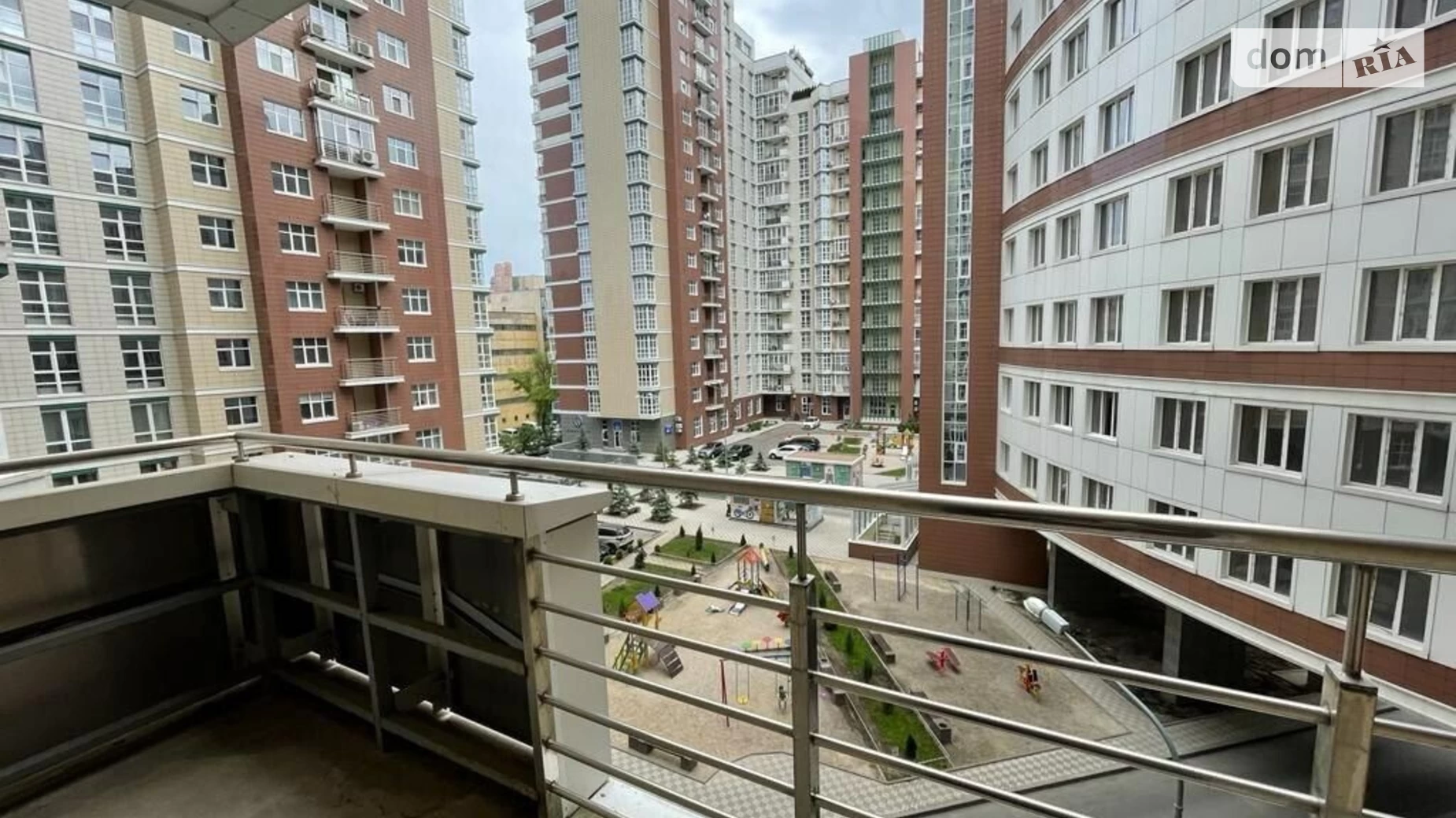 Продается 3-комнатная квартира 109 кв. м в Киеве, ул. Академика Филатова, 53 - фото 2