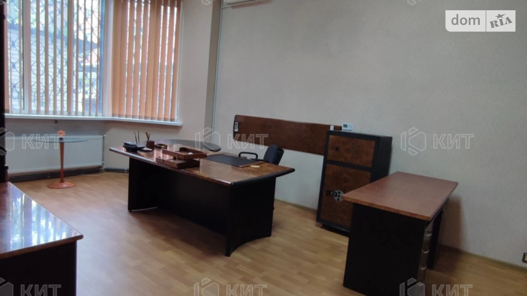 Продается 4-комнатная квартира 97 кв. м в Харькове, въезд Пушкинский, 6