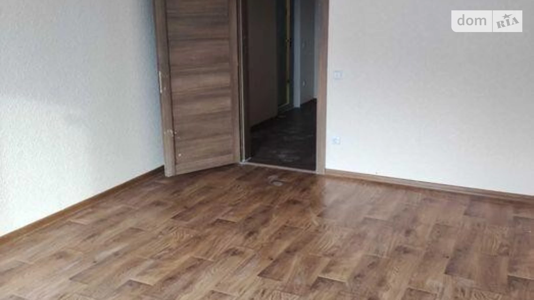 Продается 1-комнатная квартира 101 кв. м в Киеве, ул. Ревуцкого, 54Б