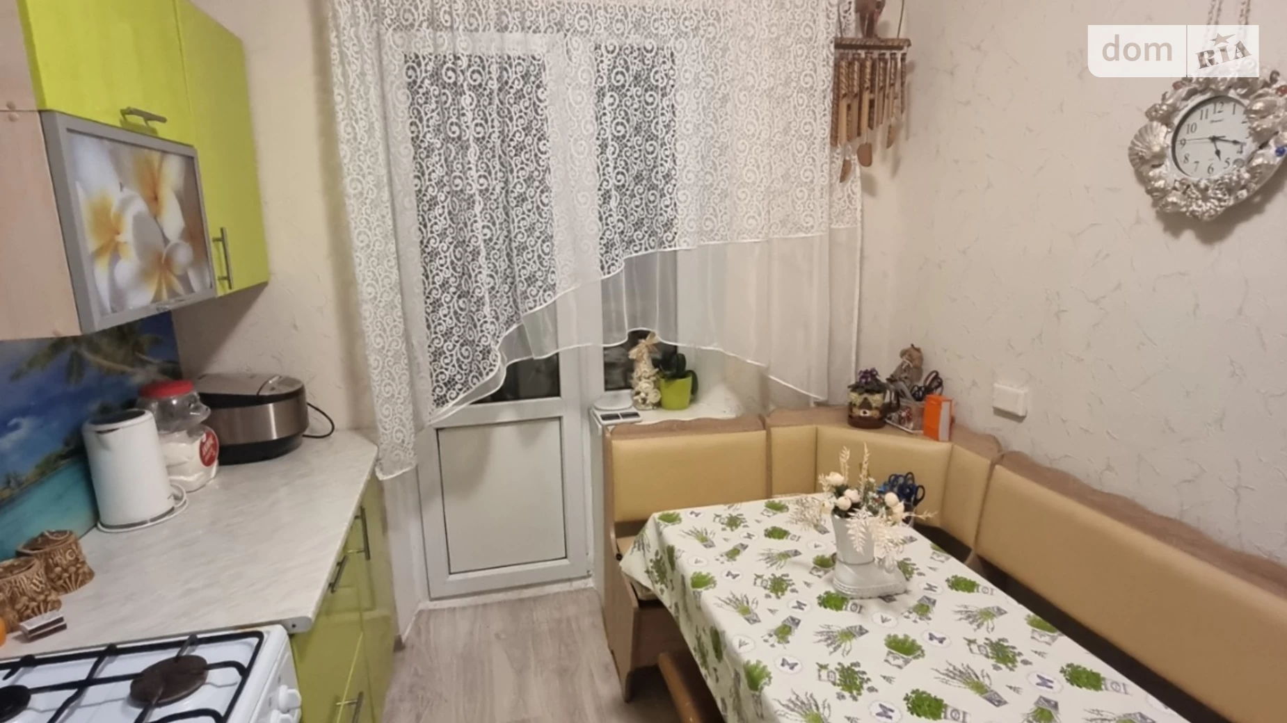 Продается 3-комнатная квартира 62 кв. м в Ровно, ул. Шухевича Романа