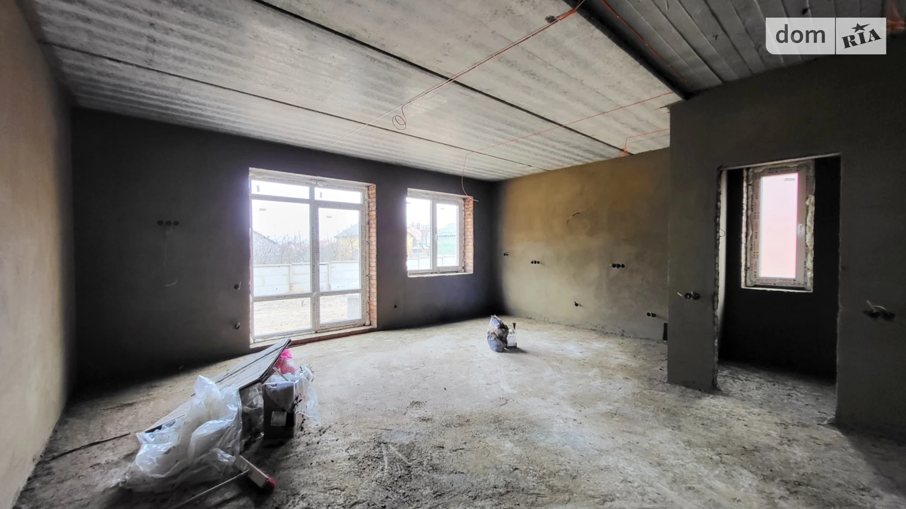 Продается дом на 2 этажа 125 кв. м с бассейном, цена: 87000 $ - фото 2