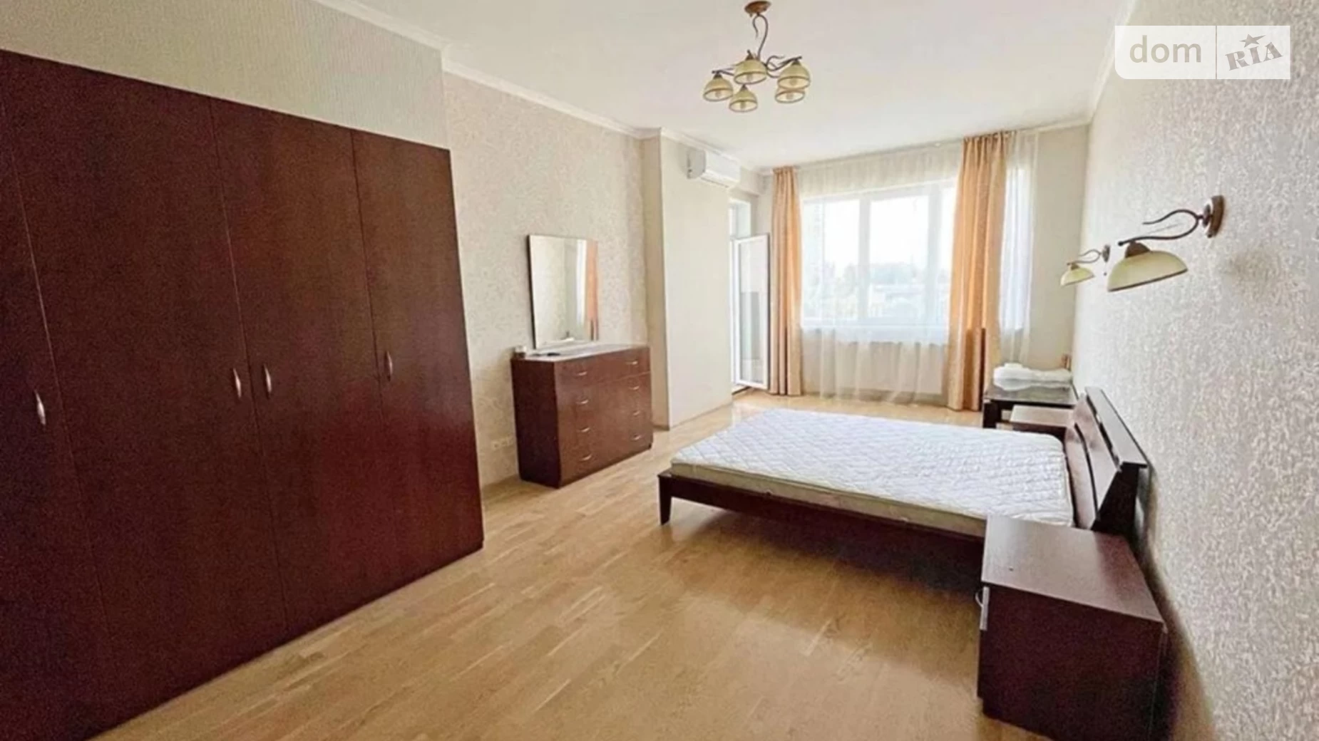 Продается 1-комнатная квартира 67 кв. м в Киеве, ул. Генерала Шаповала(Механизаторов), 2 - фото 2