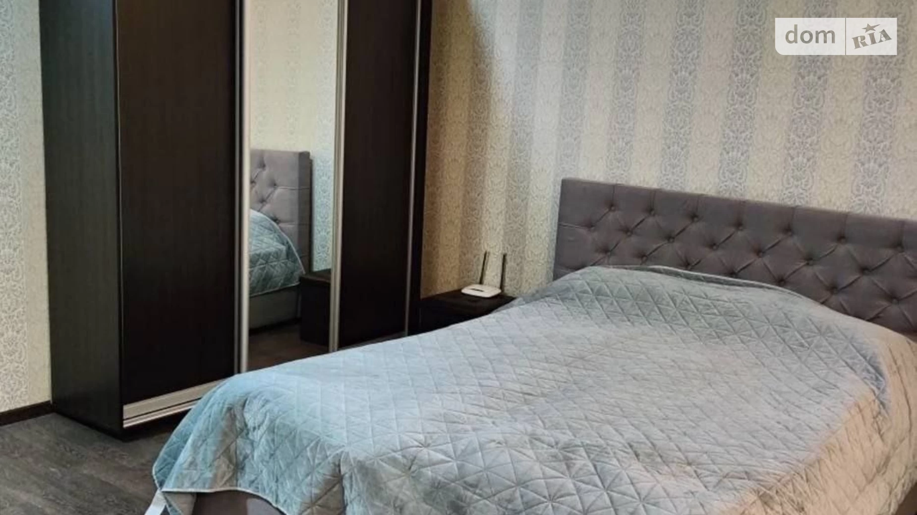 Продается 3-комнатная квартира 93 кв. м в Днепре, ул. Мандрыковская, 136