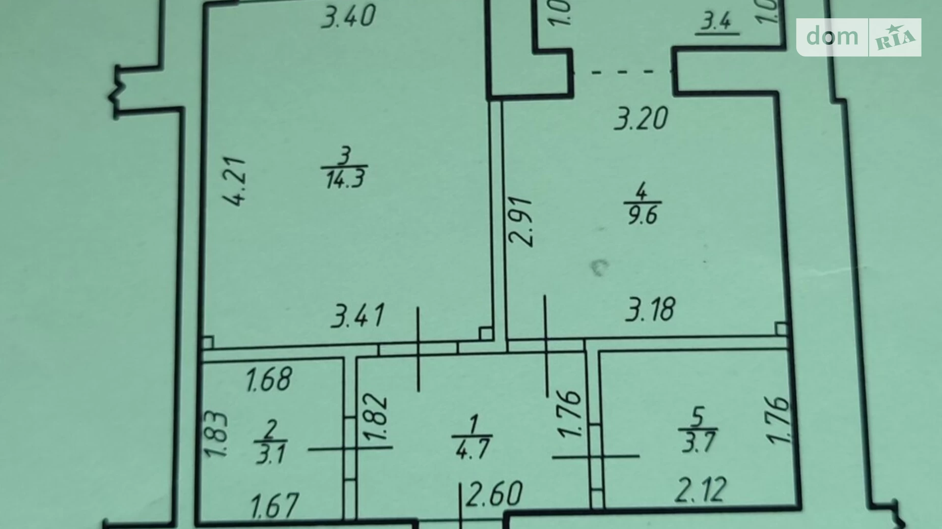 Продается 1-комнатная квартира 38.8 кв. м в Ивано-Франковске, ул. Ивасюка