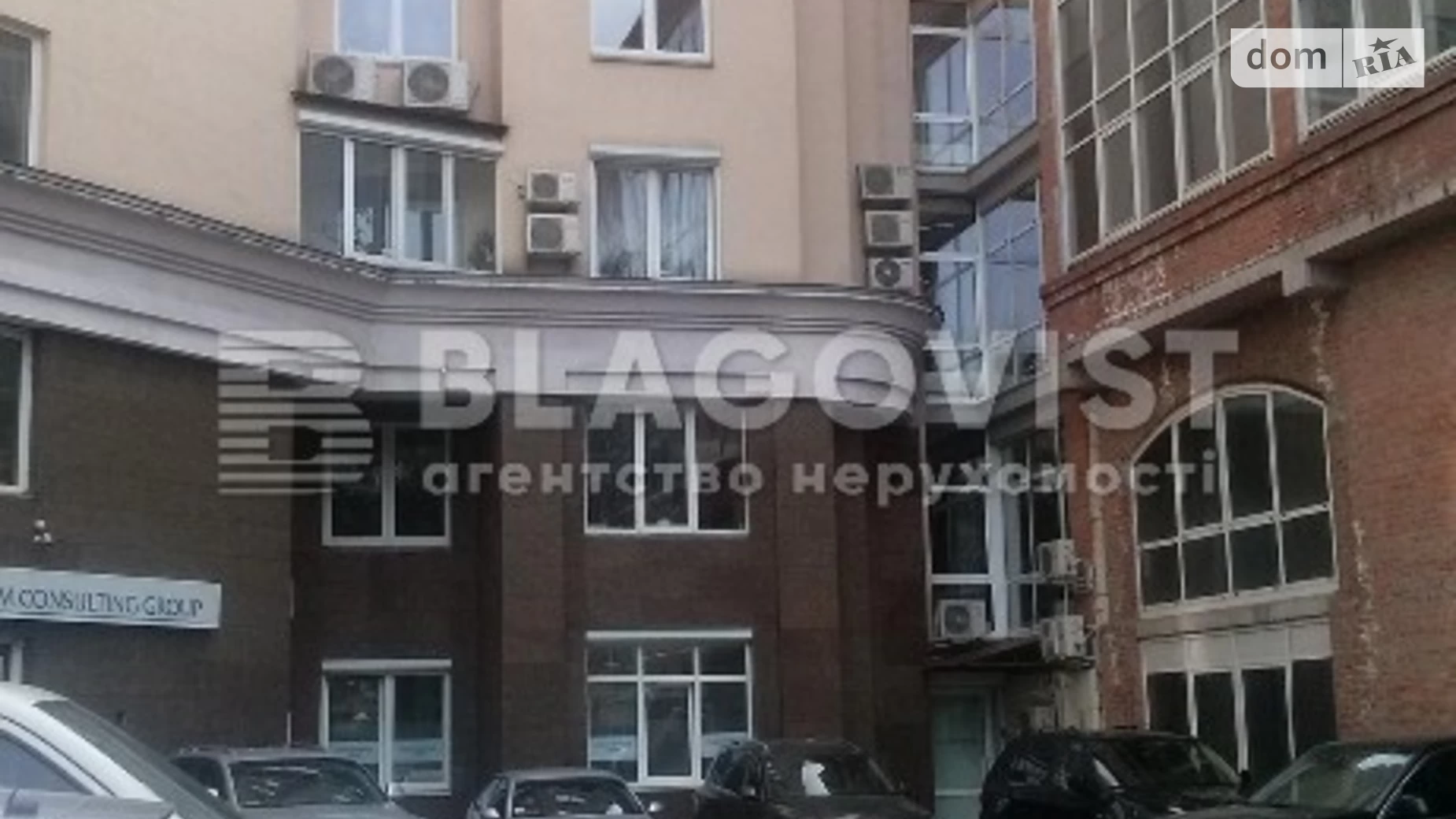 Продается 3-комнатная квартира 103 кв. м в Киеве, ул. Дмитриевская, 82