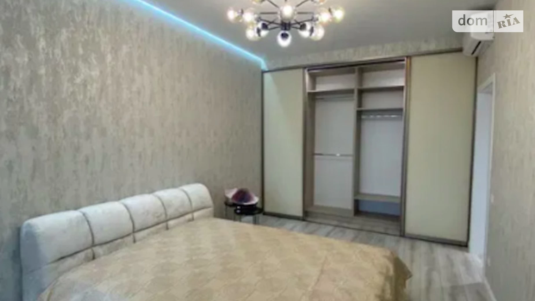 Продается 2-комнатная квартира 74 кв. м в Одессе, просп. Гагарина, 19 - фото 4