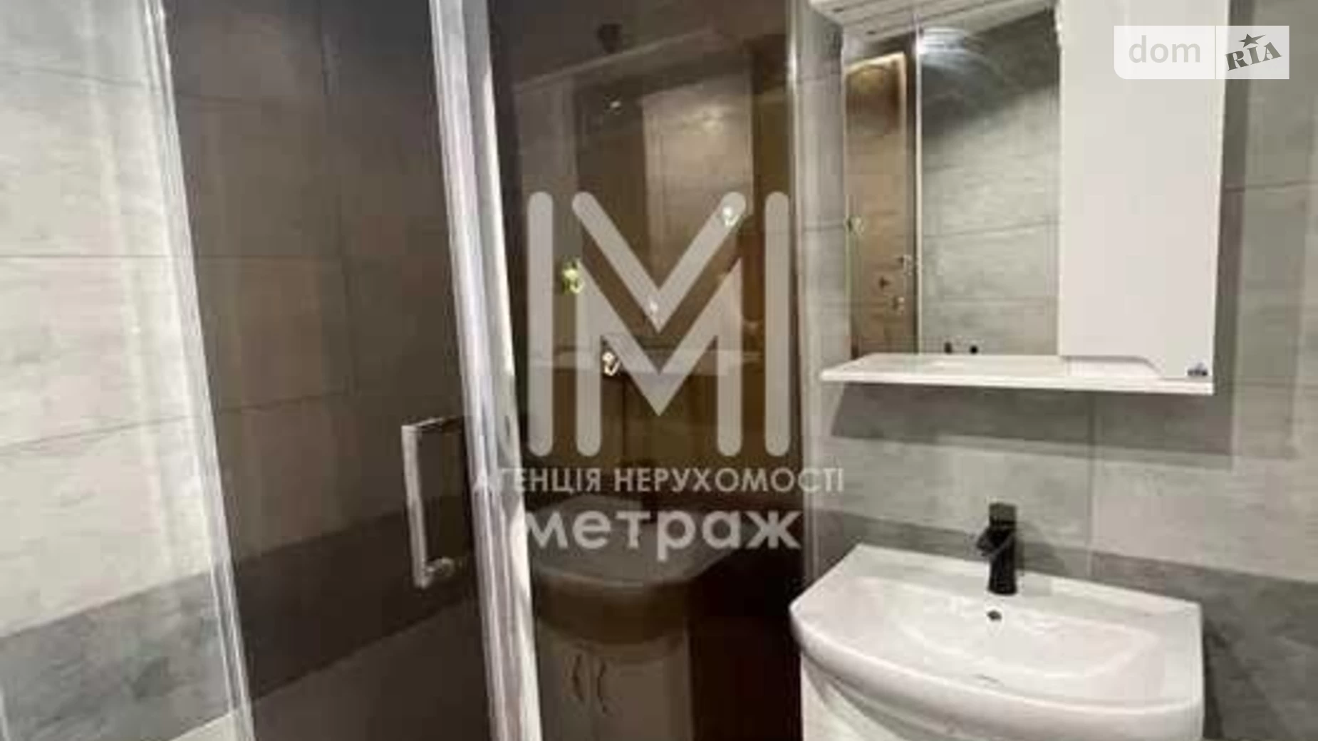 Продается 1-комнатная квартира 42 кв. м в Киеве, ул. Бориса Гмыри, 14Б