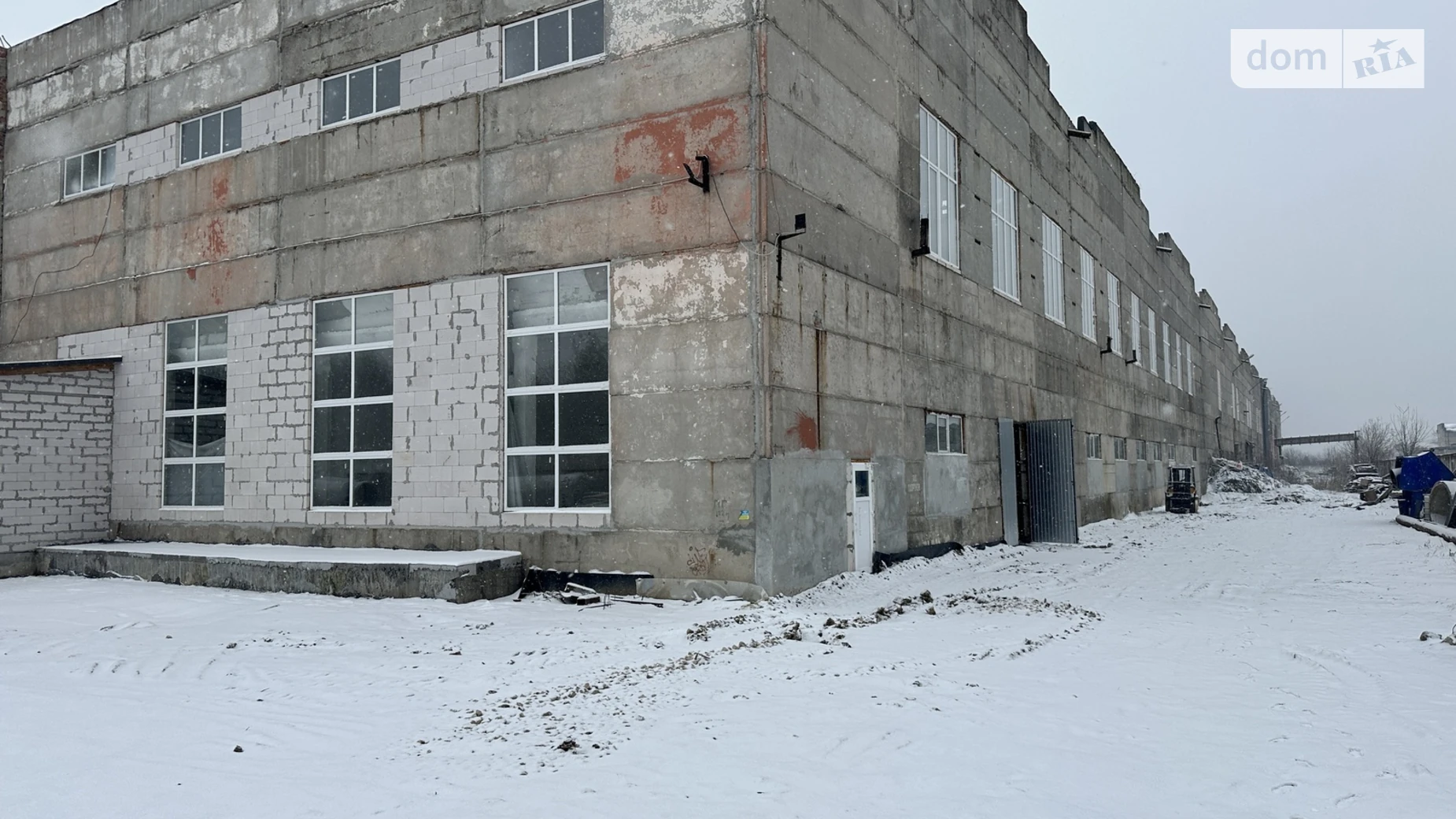 Сдается в аренду помещения свободного назначения 3000 кв. м в 1-этажном здании, цена: 9000 $ - фото 2