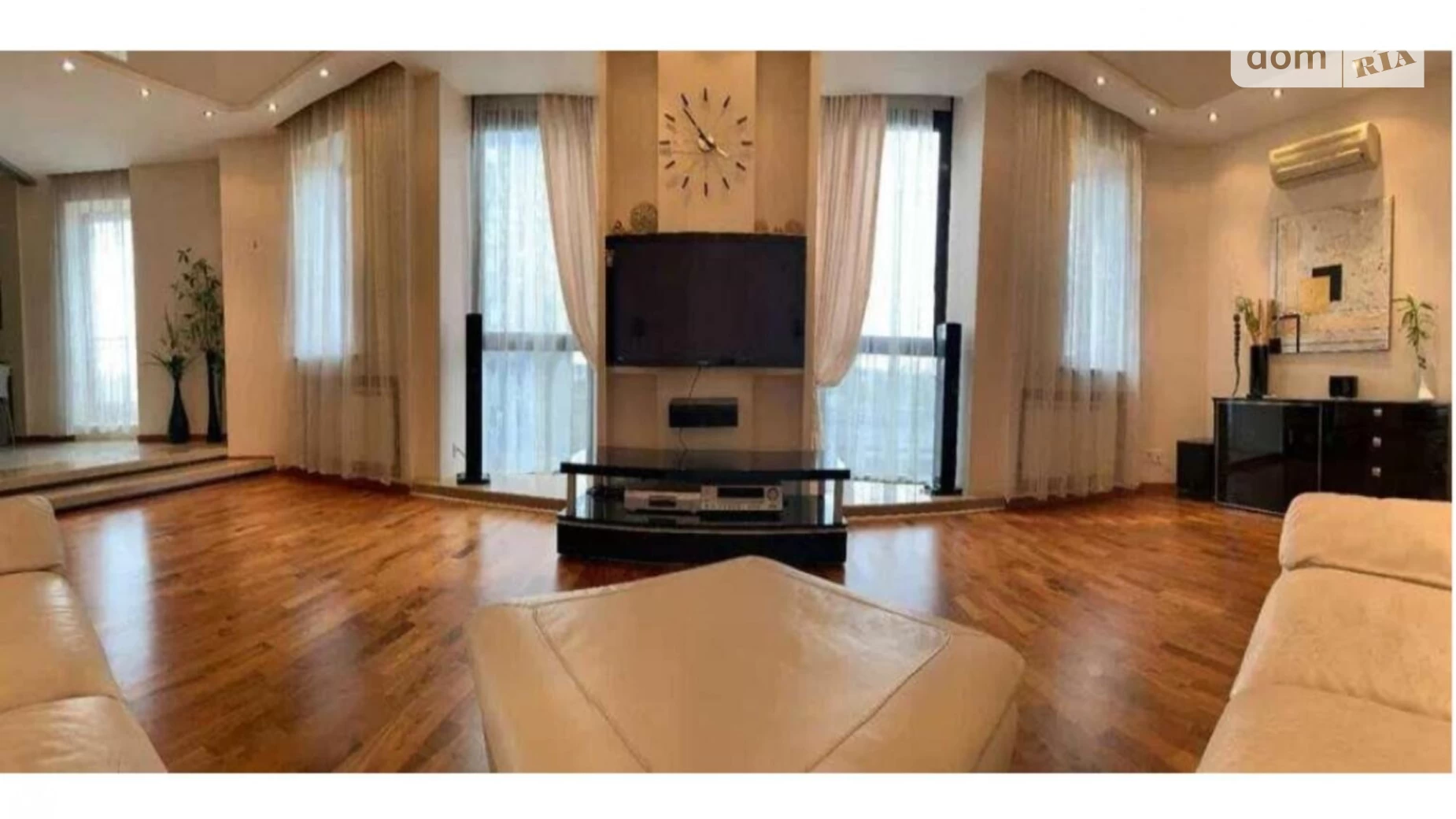 Продається 4-кімнатна квартира 190 кв. м у Харкові