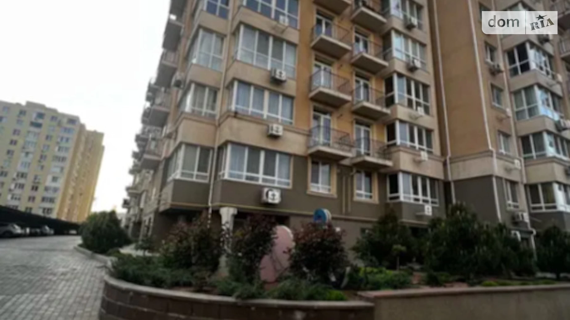 Продается 3-комнатная квартира 77 кв. м в Одессе, ул. Владислава Бувалкина(Генерала Бочарова), 58А