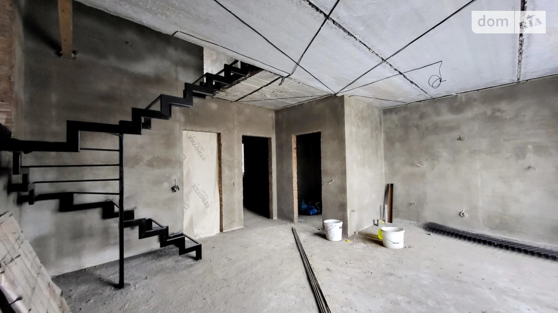 Продается дом на 2 этажа 120 кв. м с бассейном, цена: 78000 $ - фото 4