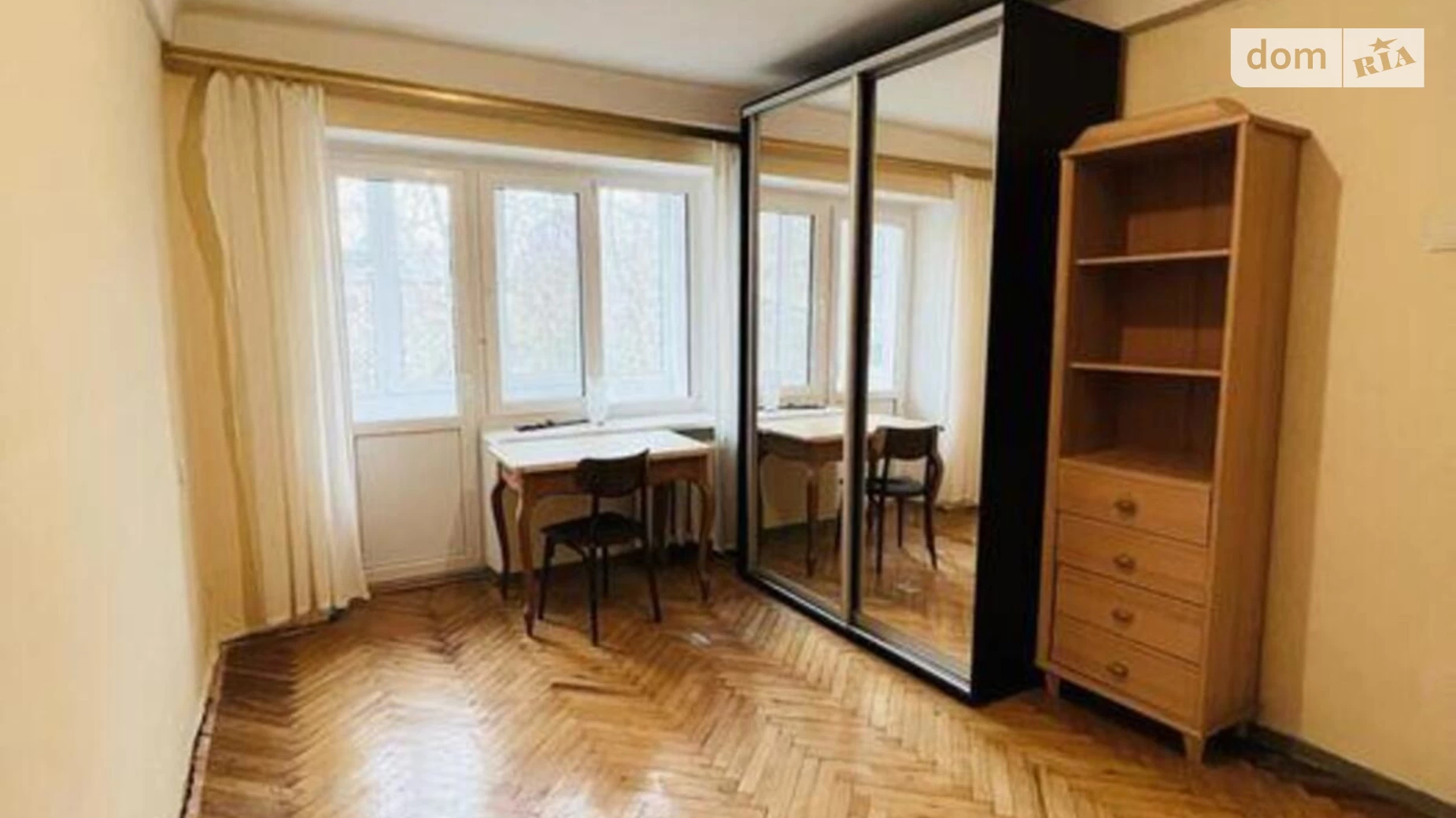 Продается 3-комнатная квартира 62 кв. м в Киеве, ул. Довнар-Запольского, 4А