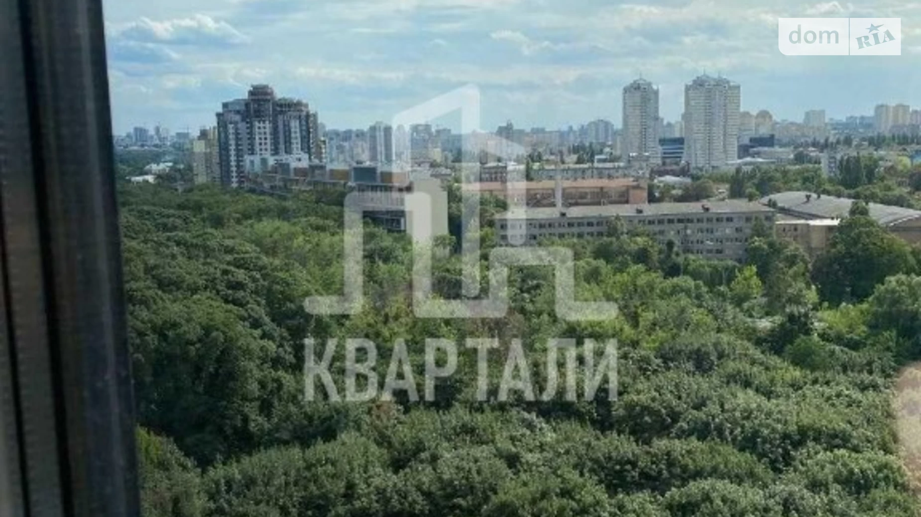 Продається 1-кімнатна квартира 50.8 кв. м у Києві, вул. Дегтярівська, 25А