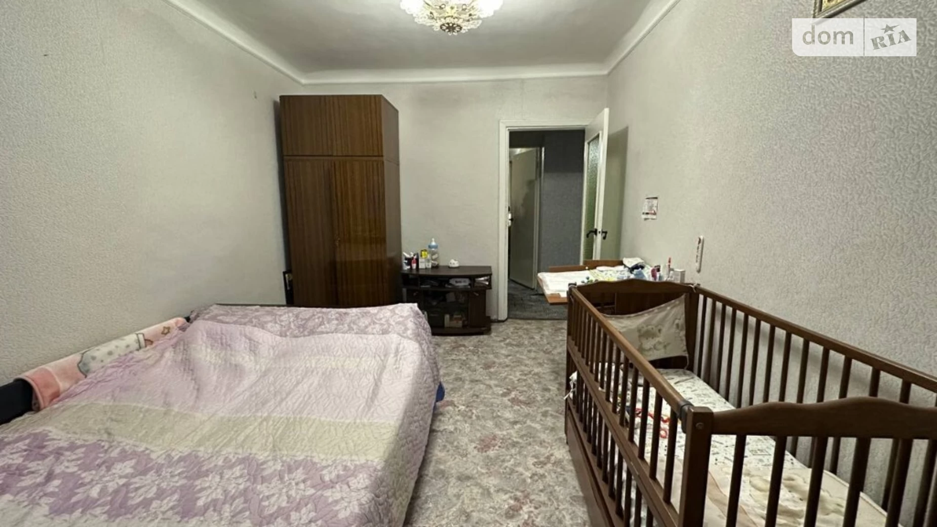 Продается 3-комнатная квартира 59 кв. м в Хмельницком, ул. Черновола