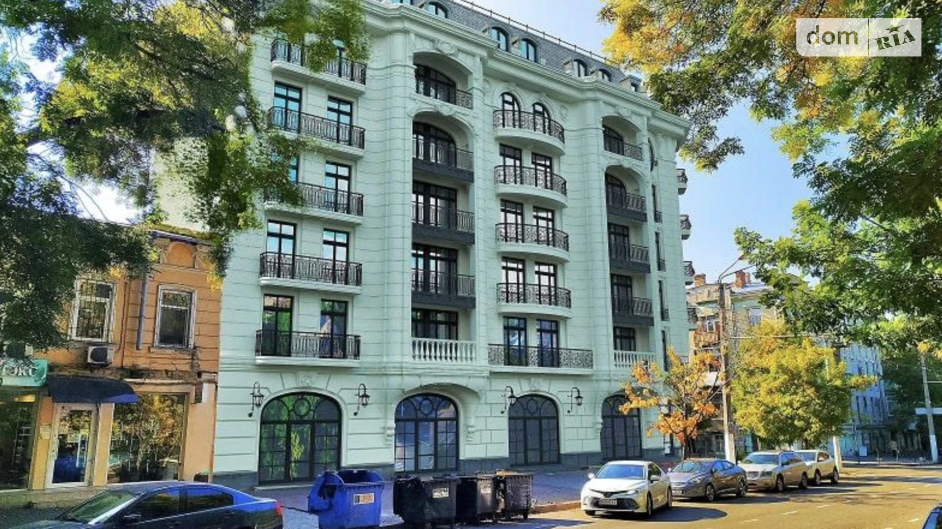 Продается 4-комнатная квартира 141 кв. м в Одессе, ул. Гимназическая, 13