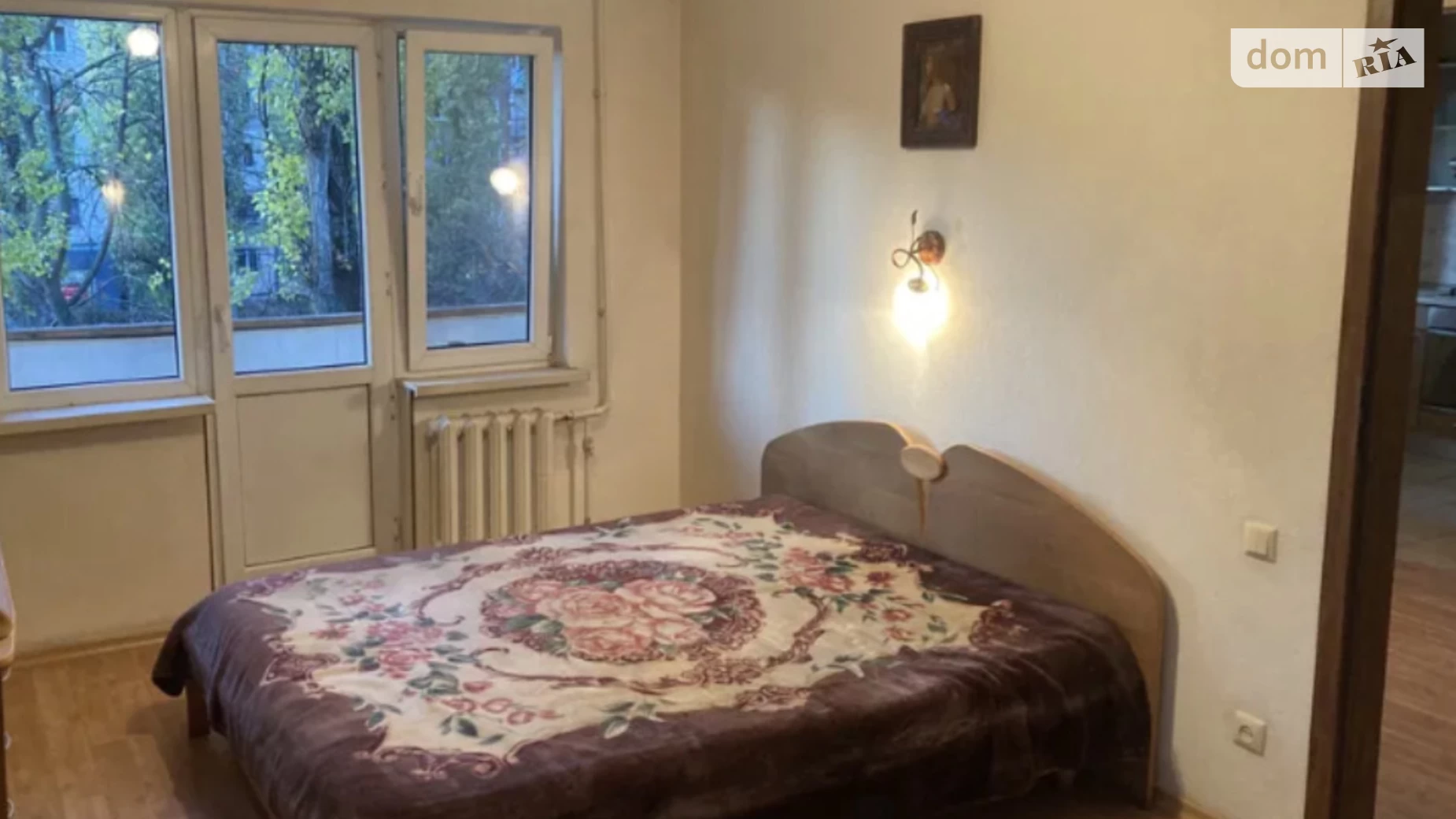Продается 2-комнатная квартира 42.7 кв. м в Одессе, ул. Академика Филатова, 58