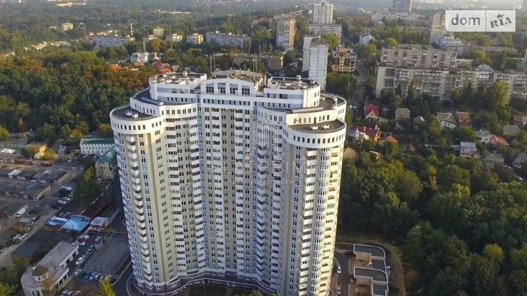 Продается 3-комнатная квартира 98 кв. м в Киеве, ул. Рижская, 73Г