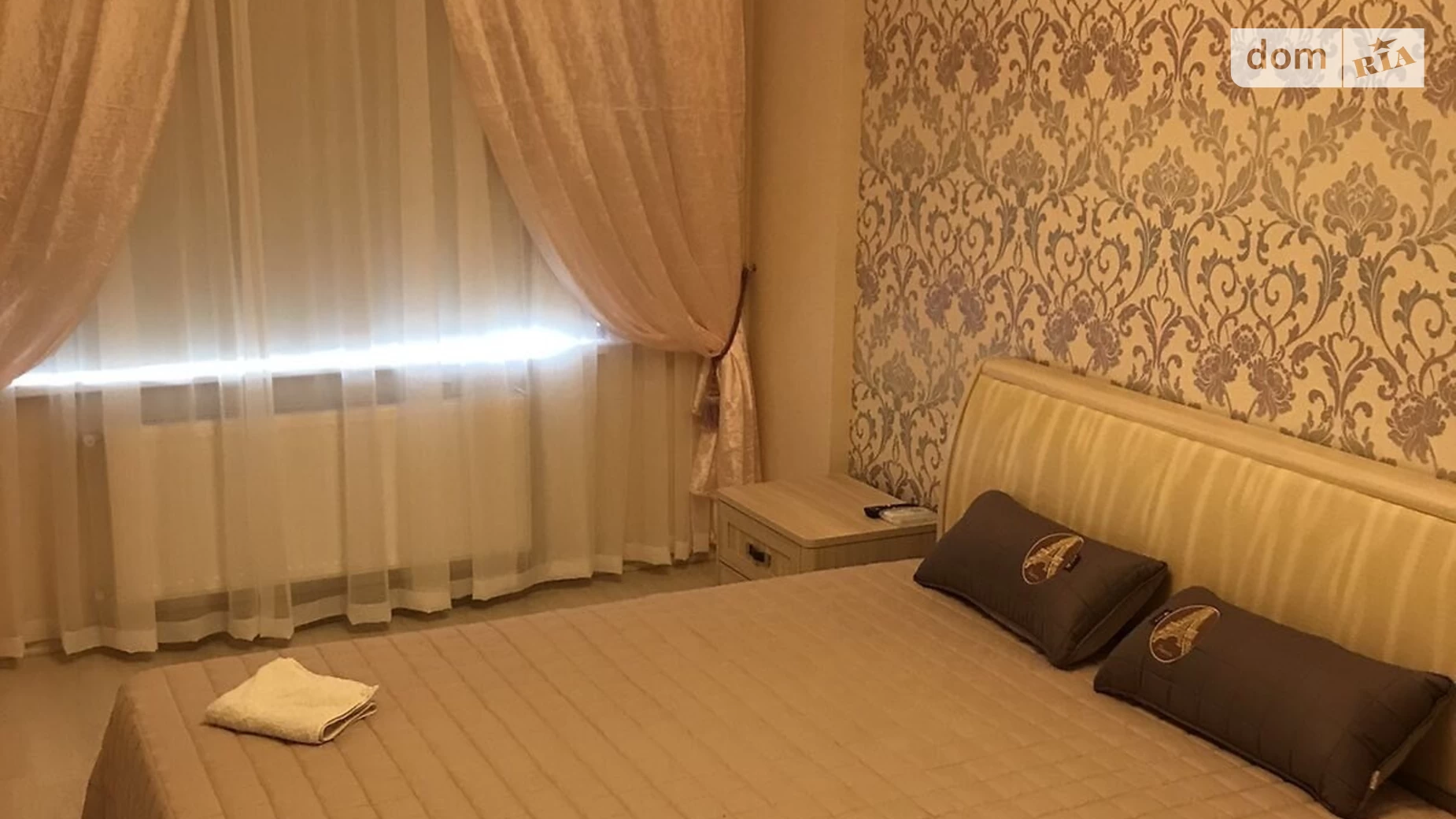 Продается 2-комнатная квартира 56 кв. м в Одессе, ул. Макаренко