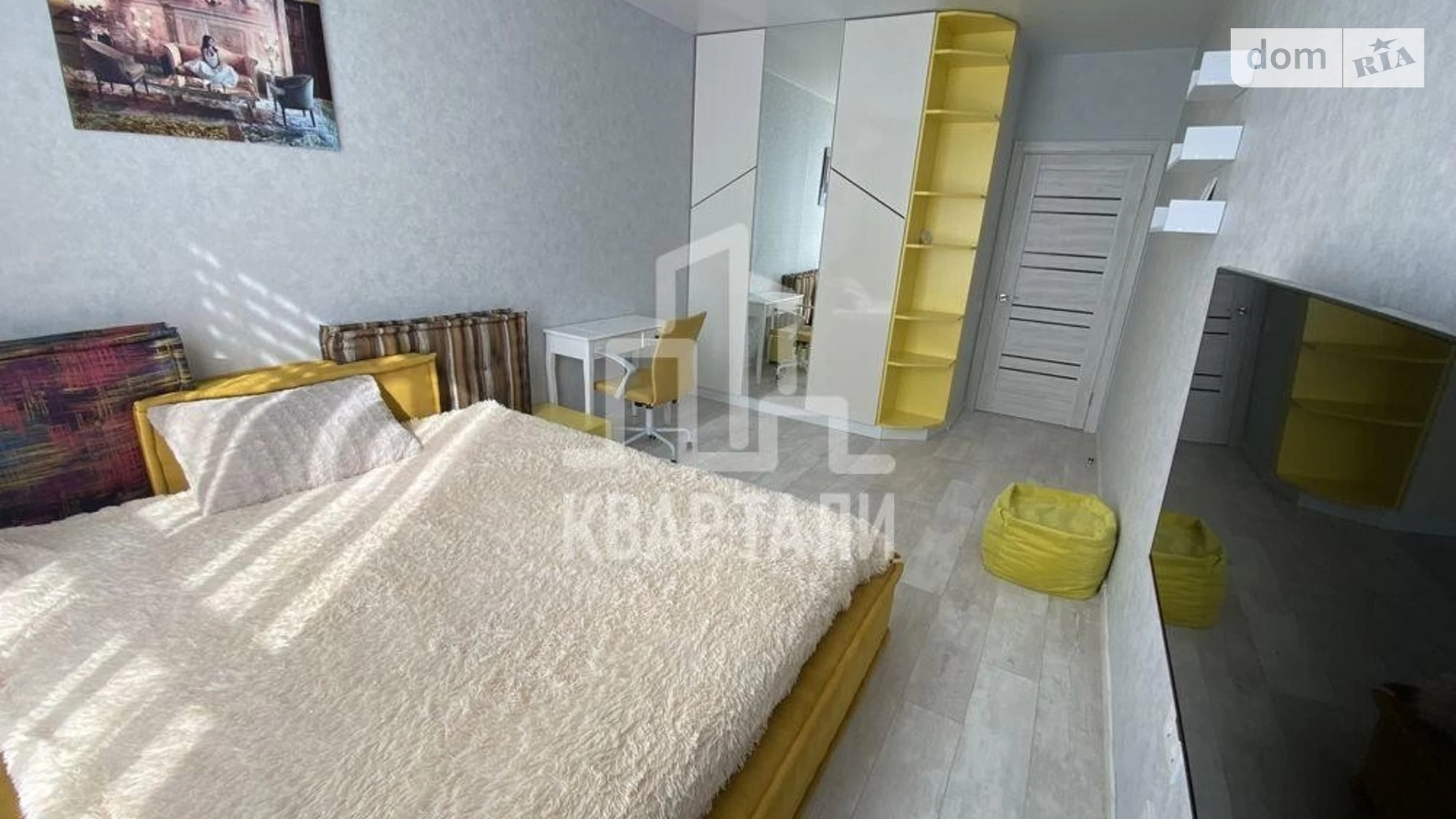 Продается 1-комнатная квартира 42 кв. м в Киеве, ул. Ивана Выговского(Маршала Гречко), 12К - фото 2