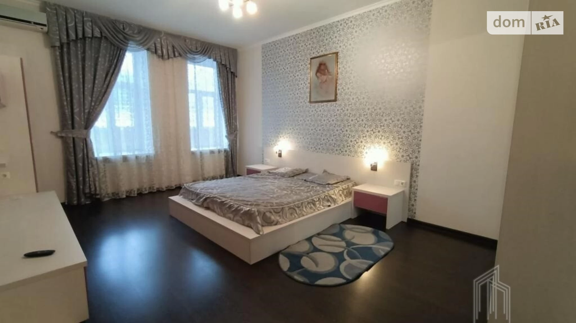 Продается 2-комнатная квартира 85.6 кв. м в Киеве, ул. Антоновича(Горького), 48Б