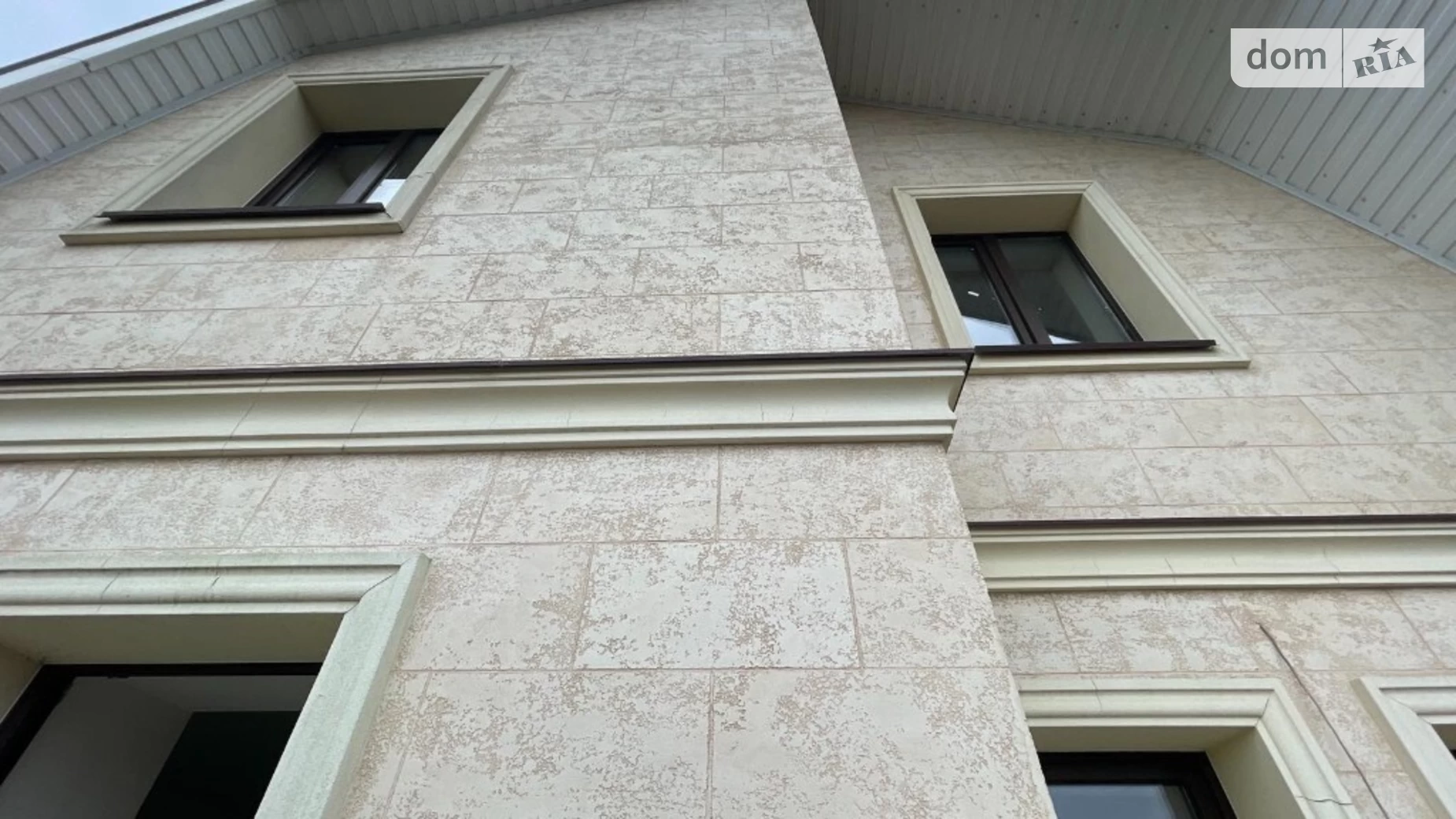 Продается дом на 3 этажа 400 кв. м с мебелью, цена: 250000 $ - фото 2
