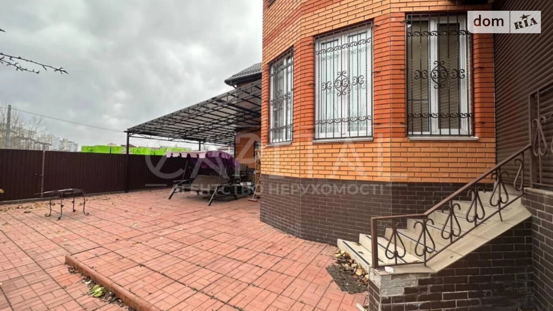 Продается дом на 2 этажа 305 кв. м с гаражом, цена: 360000 $ - фото 4
