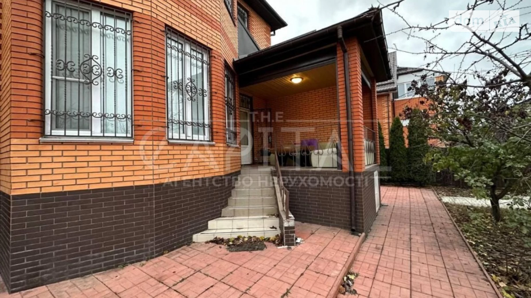 Продается дом на 2 этажа 305 кв. м с гаражом, цена: 360000 $ - фото 3