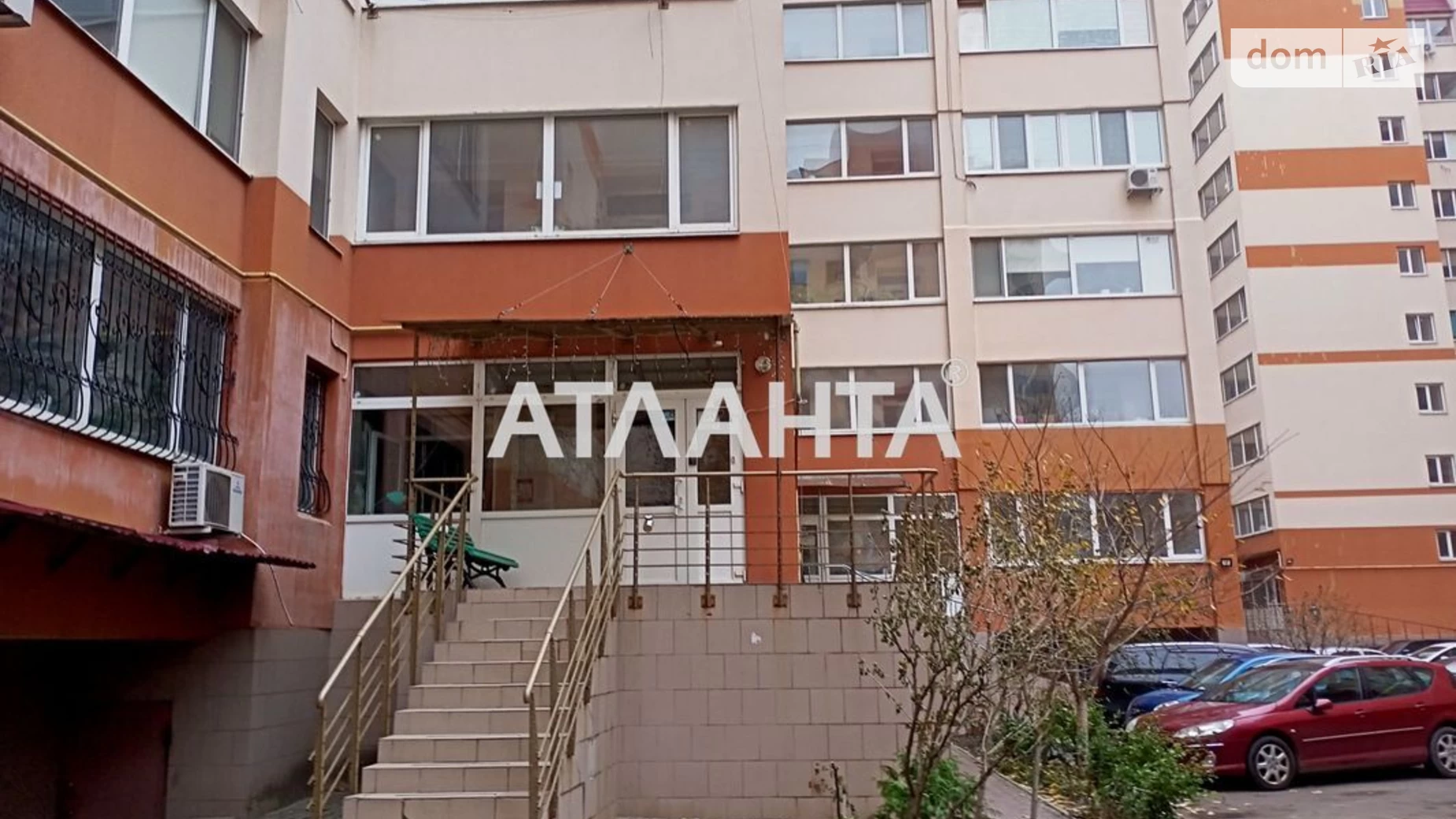 Продается 2-комнатная квартира 90 кв. м в Одессе, ул. Старицкого