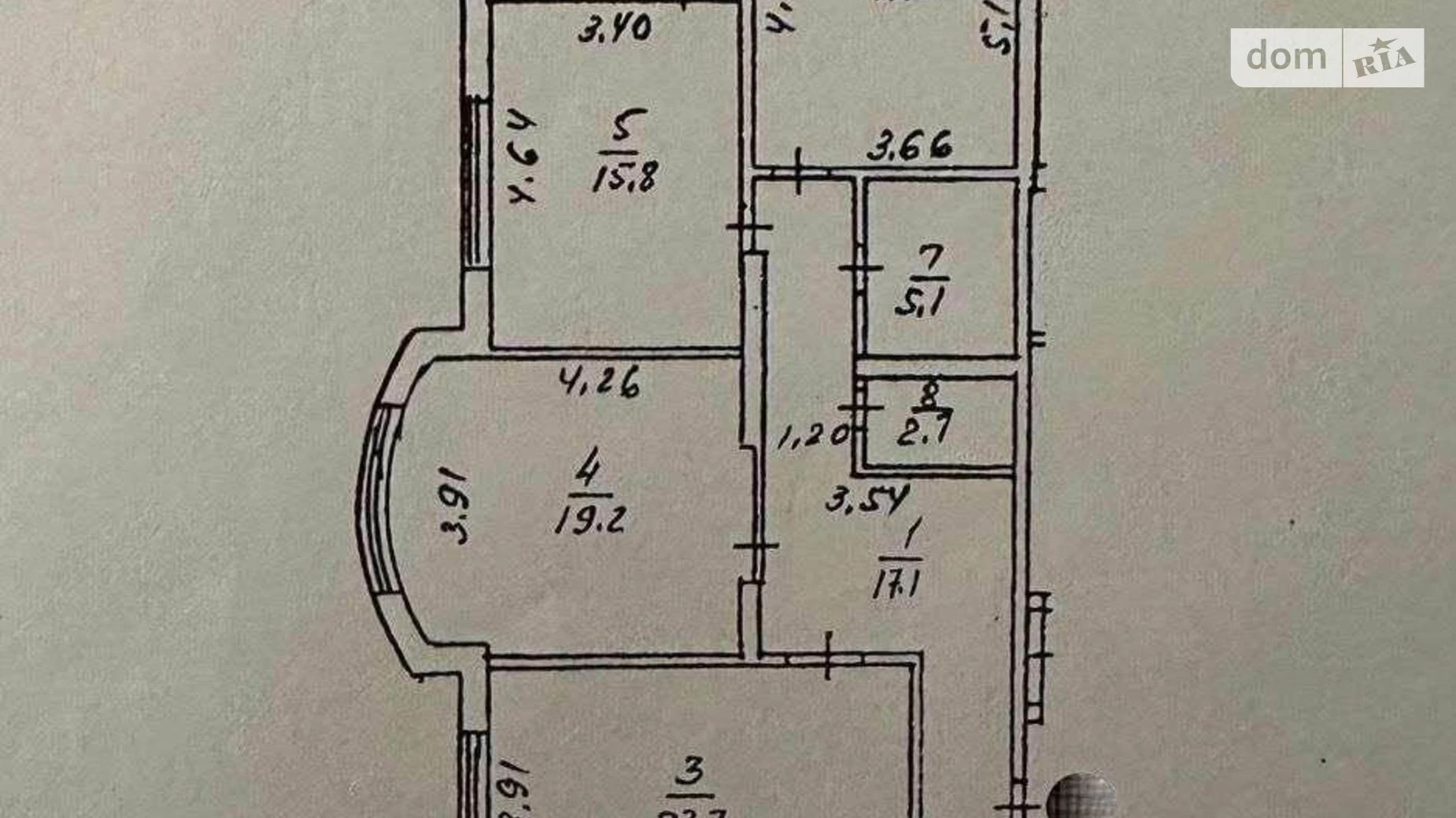 Продается 3-комнатная квартира 103 кв. м в Киеве, просп. Лобановского, 126