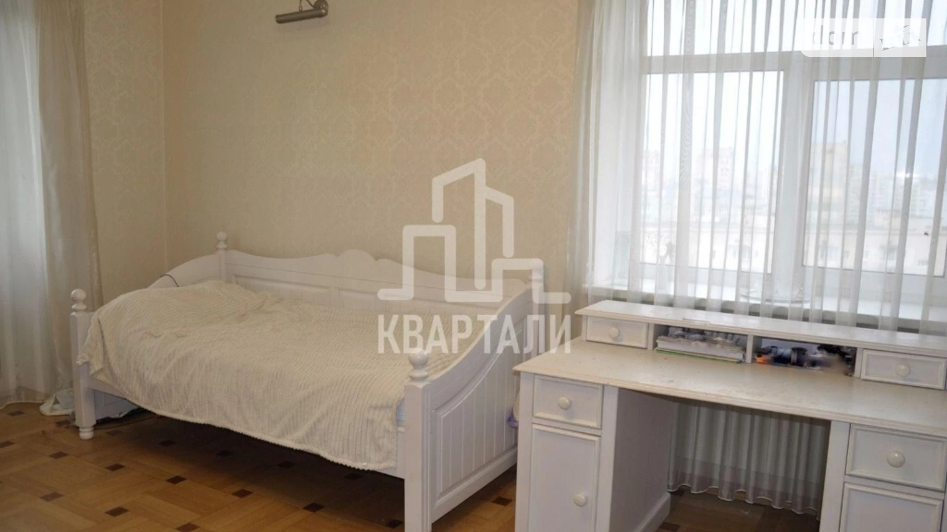 Продается 3-комнатная квартира 145 кв. м в Киеве, ул. Тростянецкая, 49